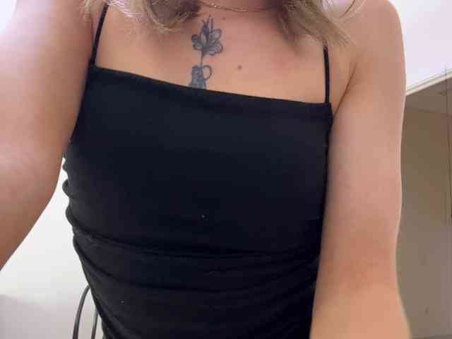 BarbieKoShKa1-1 webcam