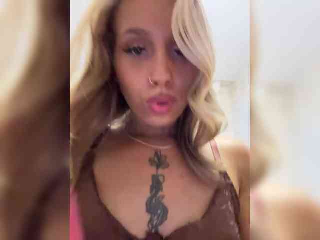 BarbieKoShKi1-1 webcam