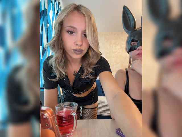 Crystal1-1 Sex Cam Show