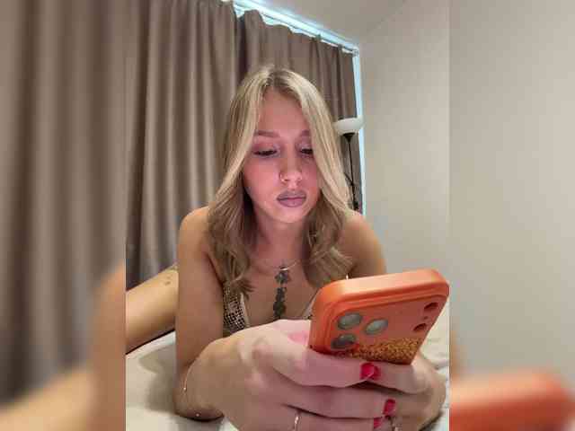 BarbieKoShKi1-1 webcam