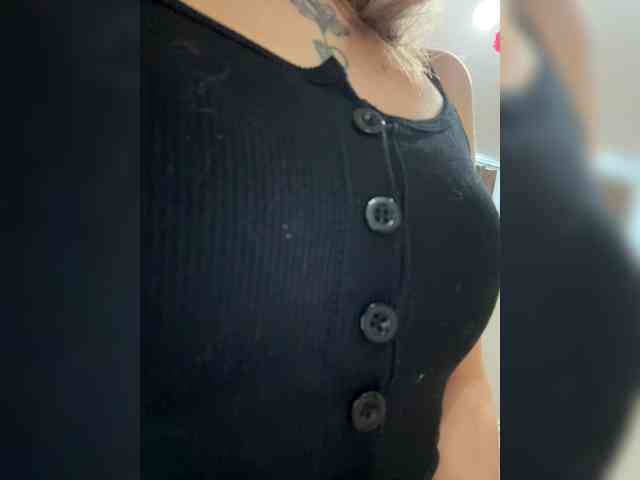 BarbieKoShKa1-1 webcam