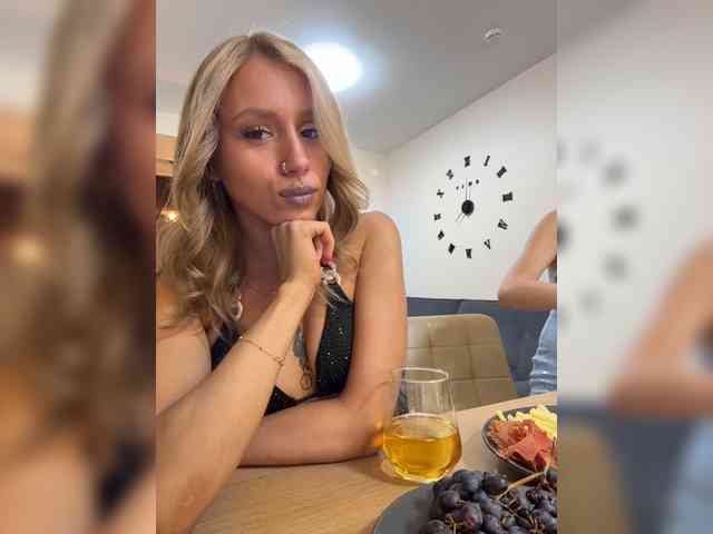 BarbieKoShKi1-1 webcam