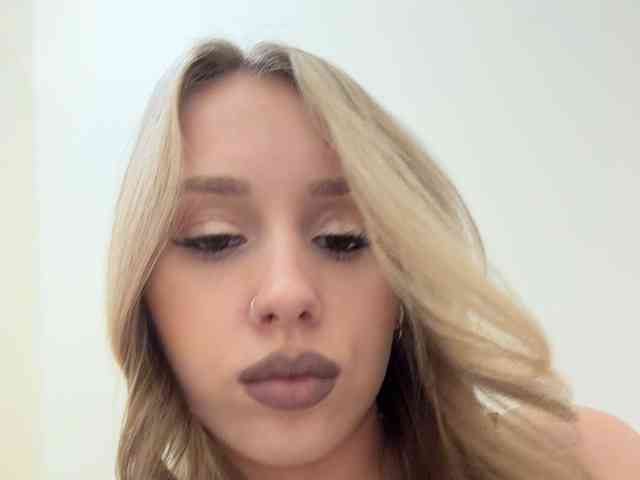 BarbieKoShKa1-1 webcam