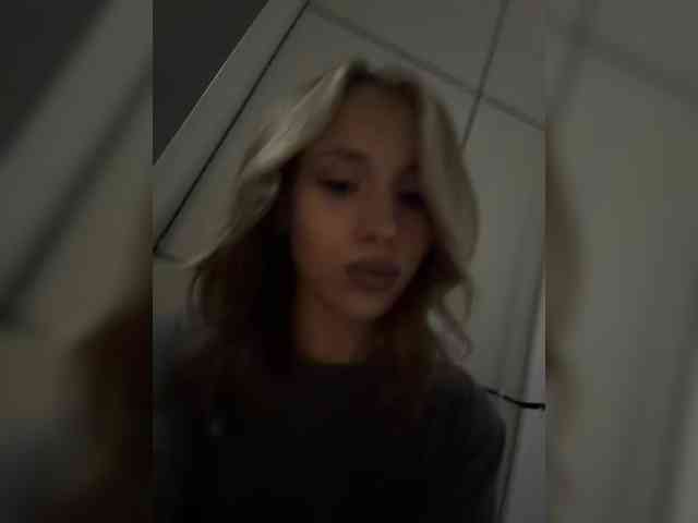 BarbieKoShKi1-1 webcam