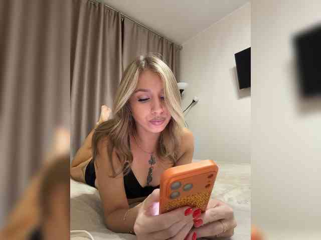 BarbieKoShKa1-1 webcam