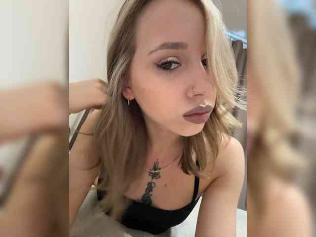 BarbieKoShKa1-1 webcam