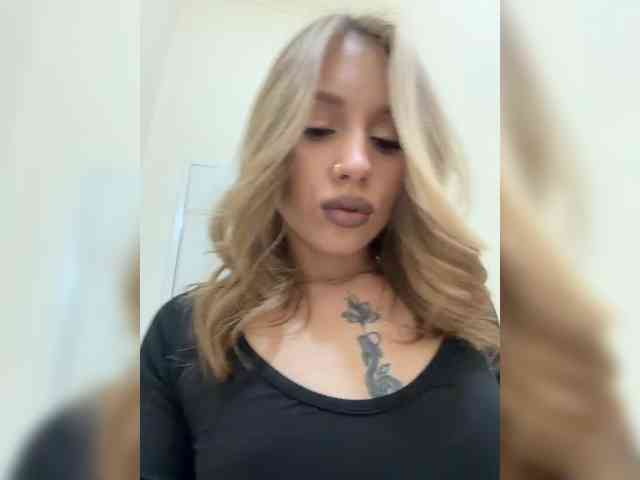 BarbieKoShKa1-1 webcam