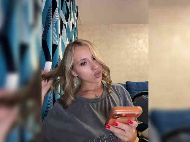 BarbieKoShKi1-1 webcam