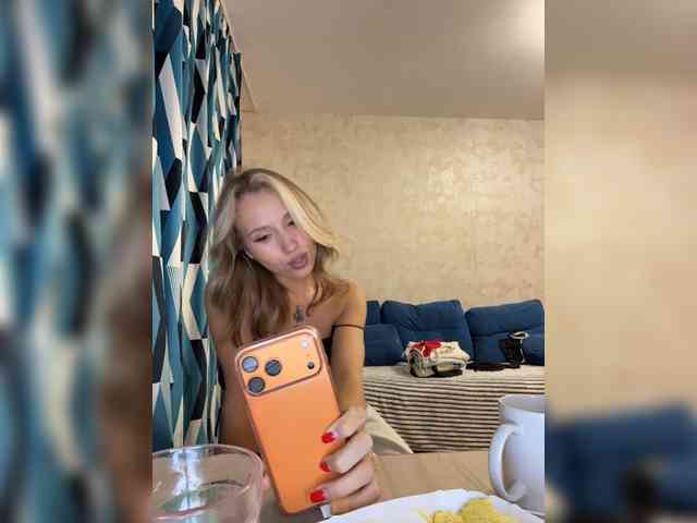 BarbieKoShKi1-1 webcam