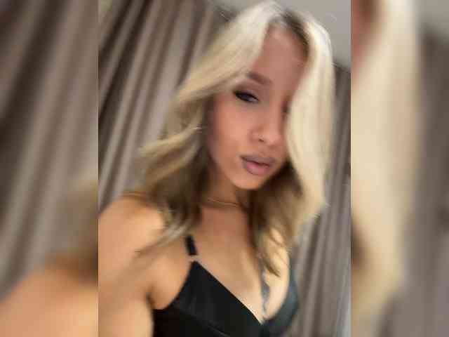 BarbieKoShKa1-1 webcam