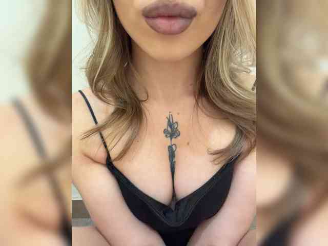 BarbieKoShKa1-1 webcam