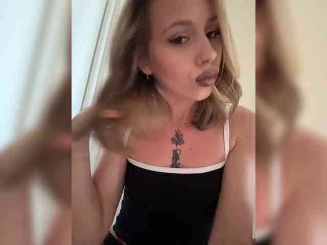 BarbieKoShKa1-1 webcam