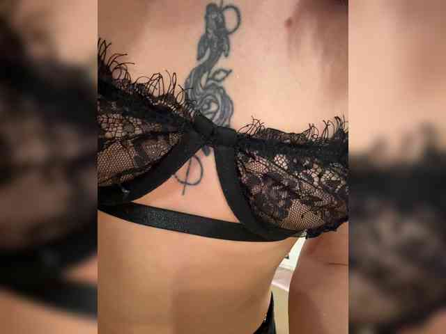 BarbieKoShKa1-1 webcam