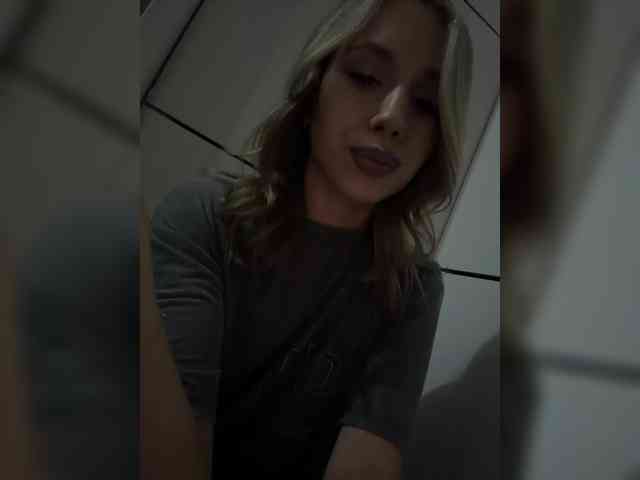 BarbieKoShKi1-1 webcam