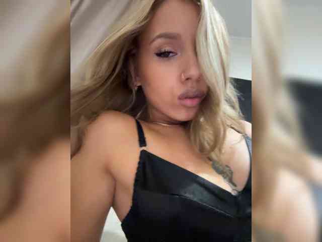 BarbieKoShKa1-1 webcam