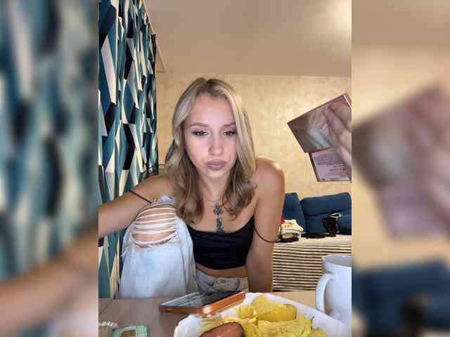 BarbieKoShKi1-1 webcam