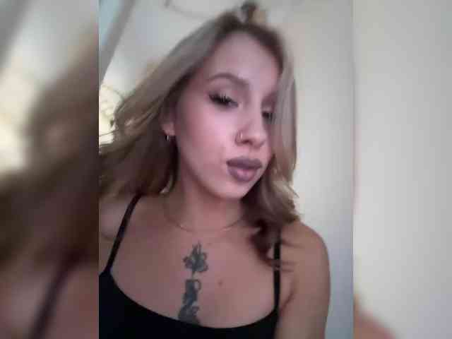 BarbieKoShKa1-1 webcam