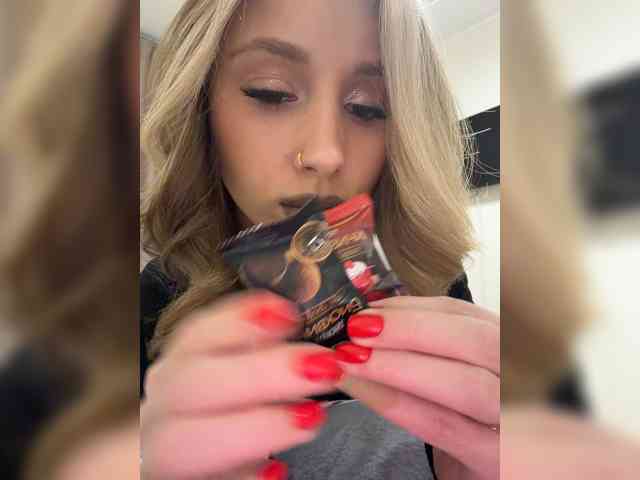 BarbieKoShKa1-1 webcam