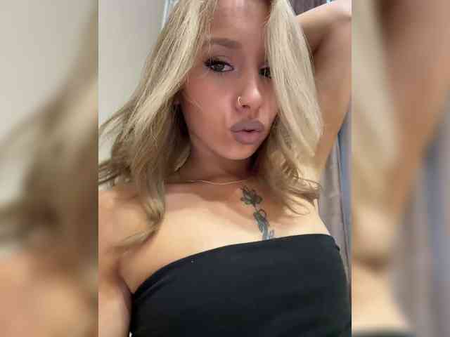 BarbieKoShKa1-1 webcam
