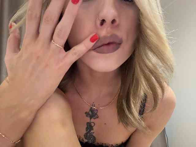 BarbieKoShKa1-1 webcam