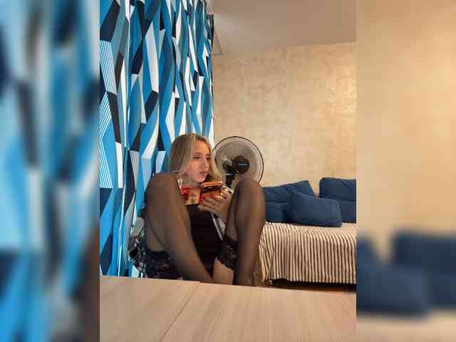 BarbieKoShKi1-1 webcam