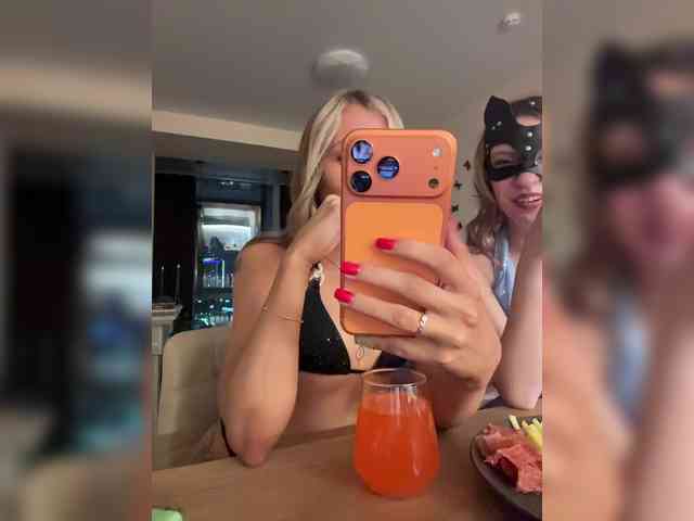 BarbieKoShKi1-1 webcam
