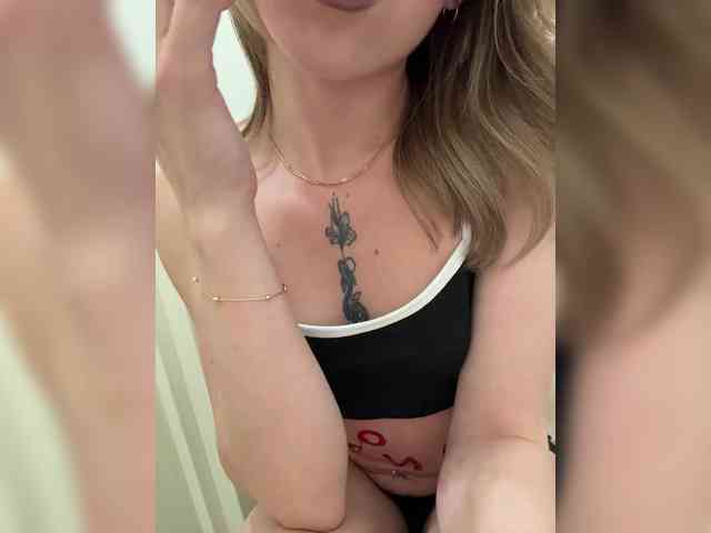 BarbieKoShKa1-1 webcam