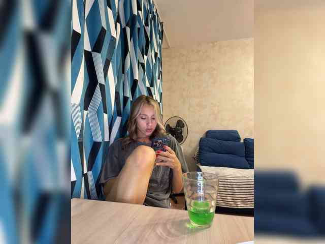 BarbieKoShKi1-1 webcam