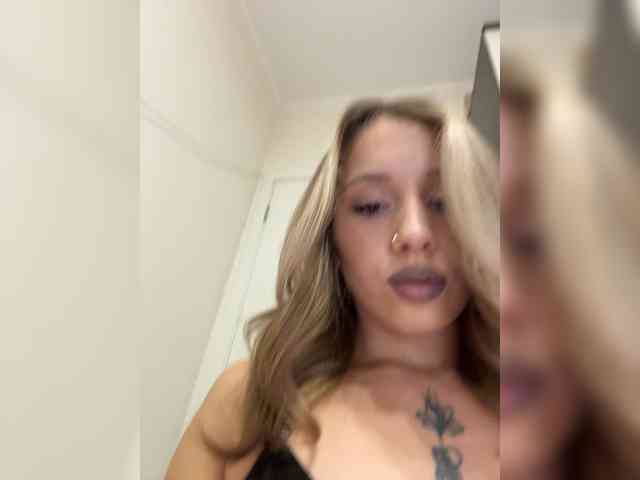 BarbieKoShKa1-1 webcam