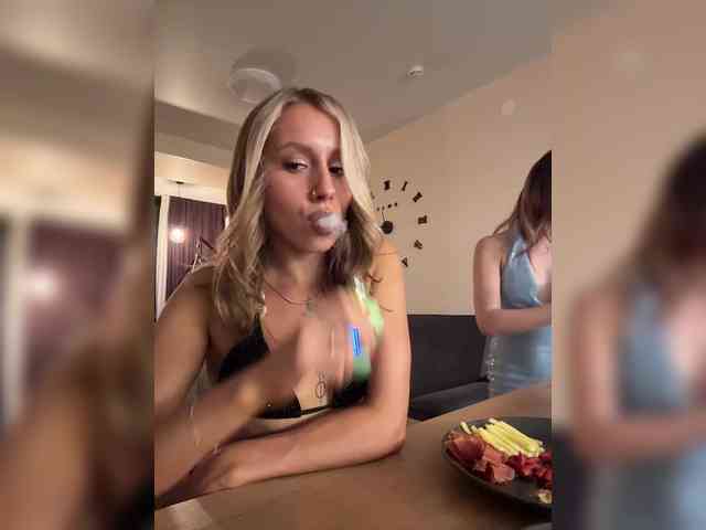 BarbieKoShKi1-1 webcam