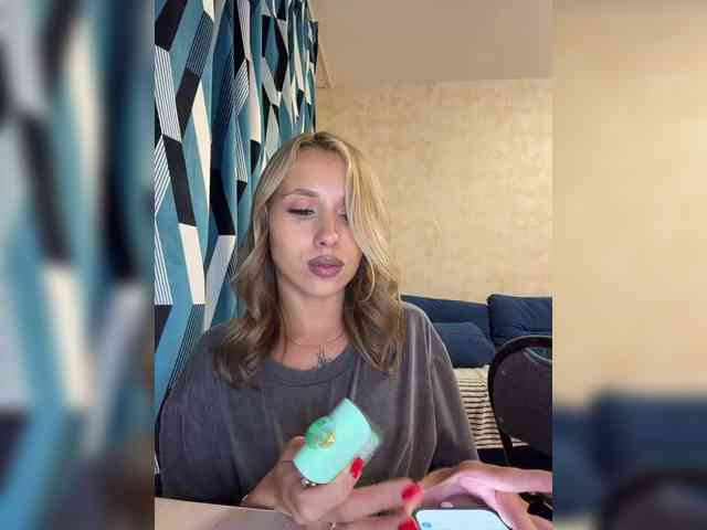 BarbieKoShKi1-1 webcam