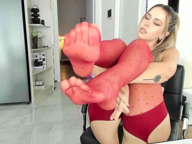 EmmyKrist webcam