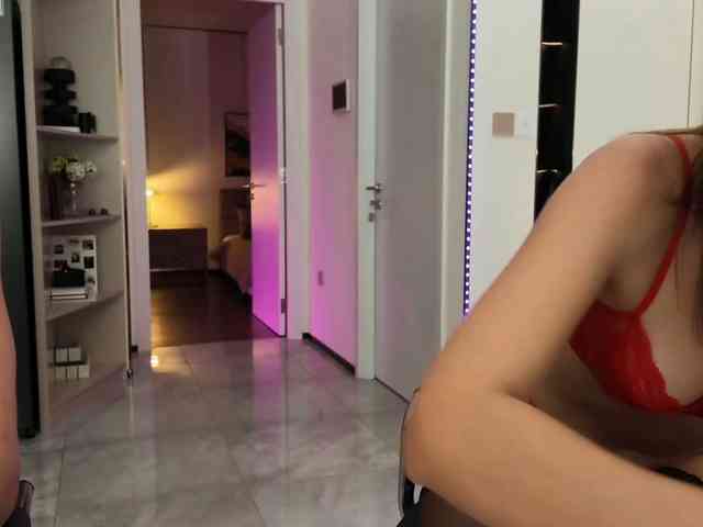 EmmyKrist webcam