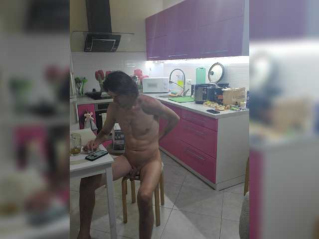 Alex80-201 live cam on BongaCams