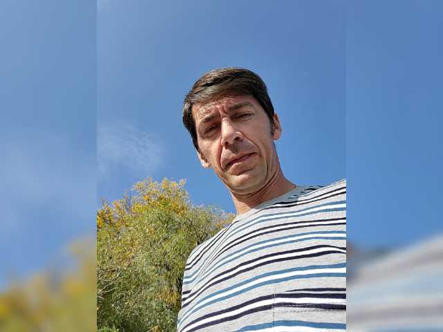 Alex80-201 live cam preview