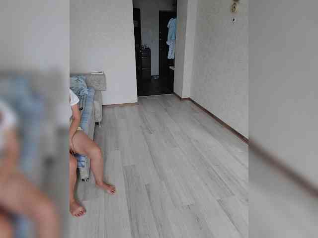 Alex80-201 Sex Cam Show