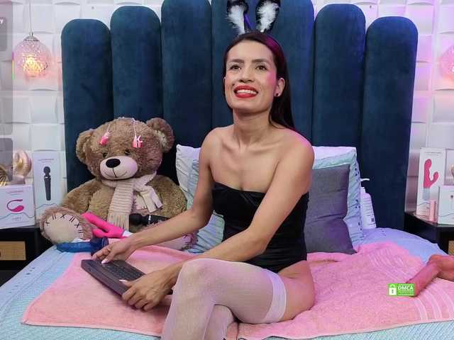 alexastarck live cam on BongaCams