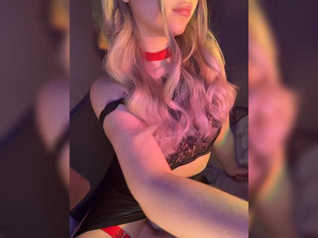 Marissa-u live cam on BongaCams