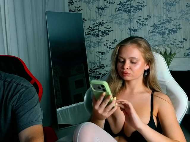 Cornflakes live webcam show