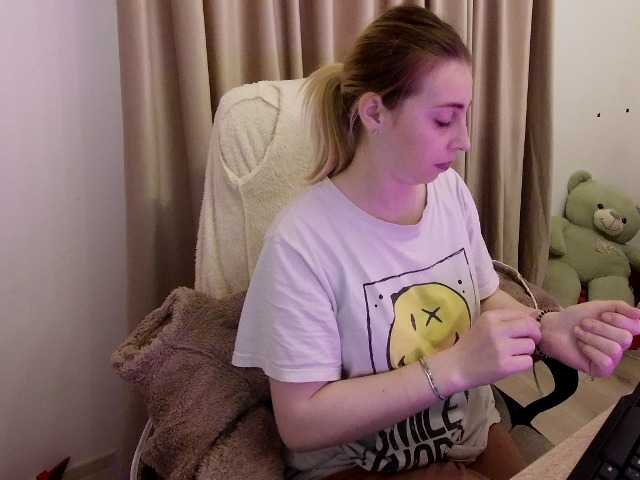 alissonone's BongaCams show and profile