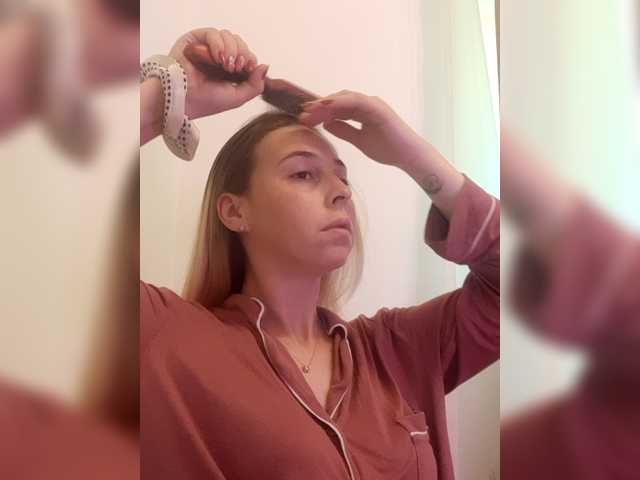 alissonone live cam on BongaCams
