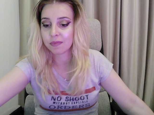 alissonone live cam on BongaCams