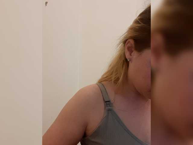 alissonone live cam on BongaCams
