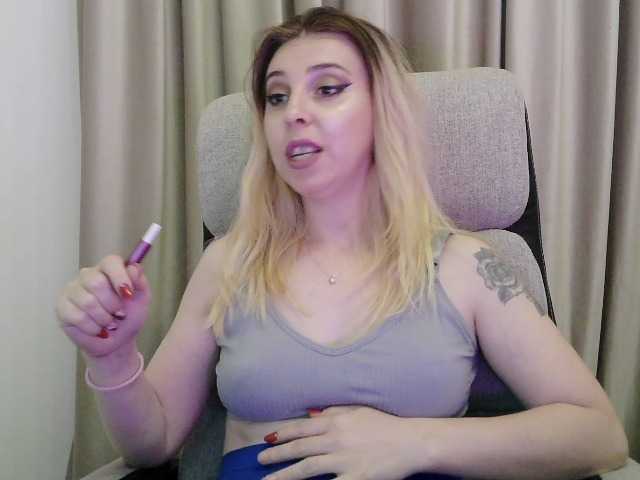 alissonone live cam on BongaCams
