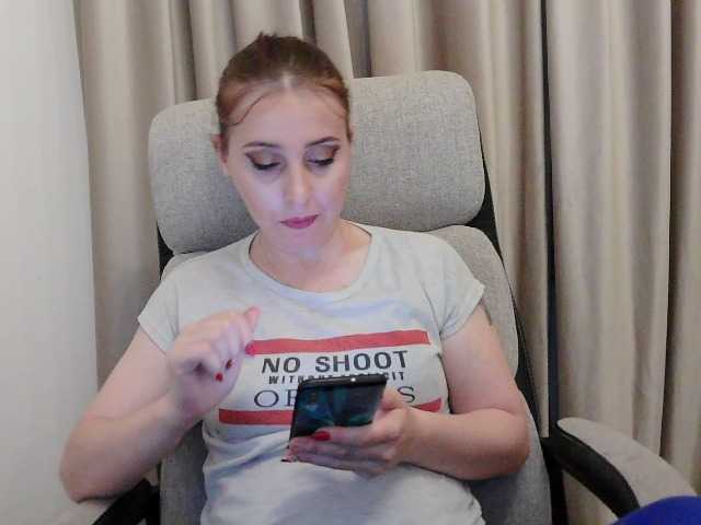 alissonone live cam on BongaCams