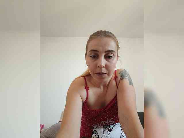 LeylaAyden webcam