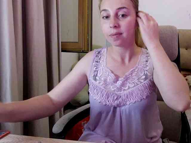 Mommymilk webcam