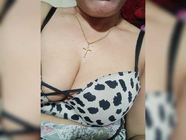 Sweetasian974's BongaCams show and profile