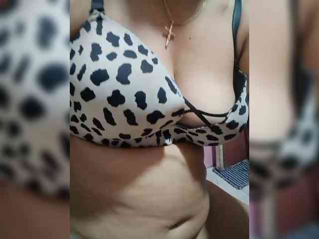 Sweetasian974 webcam