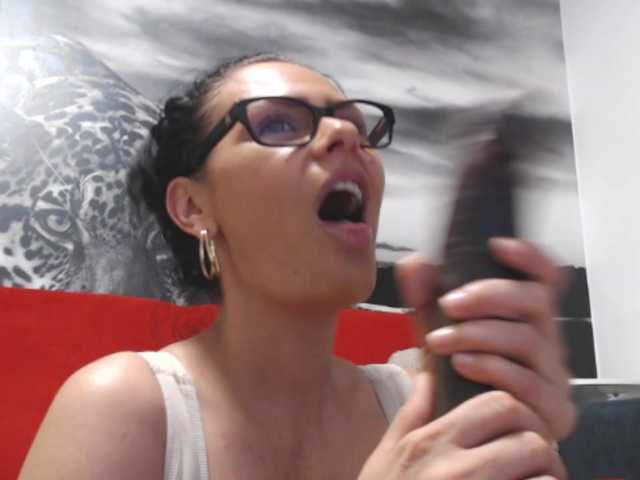 sweetandreea live cam on BongaCams